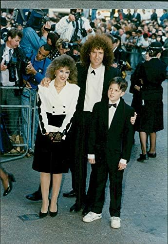 Fotografie vintage a Anita Dobson Film Actriță: cu iubitul și fiul ei.